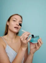 RARE Paris Carbone Glace Purifying Eye Patch Valomieji paakių diskeliai 30vnt