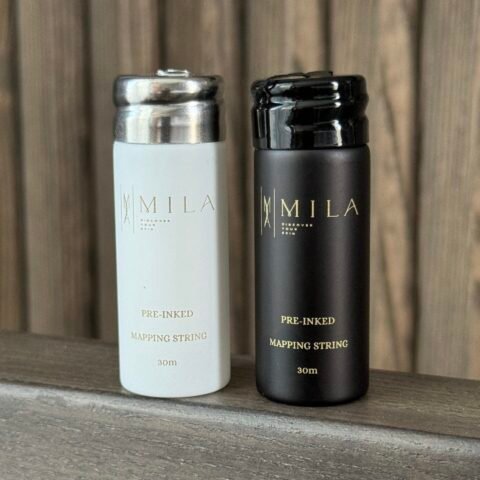 Dažantis siūlas antakių modeliavimui, žymėjimui